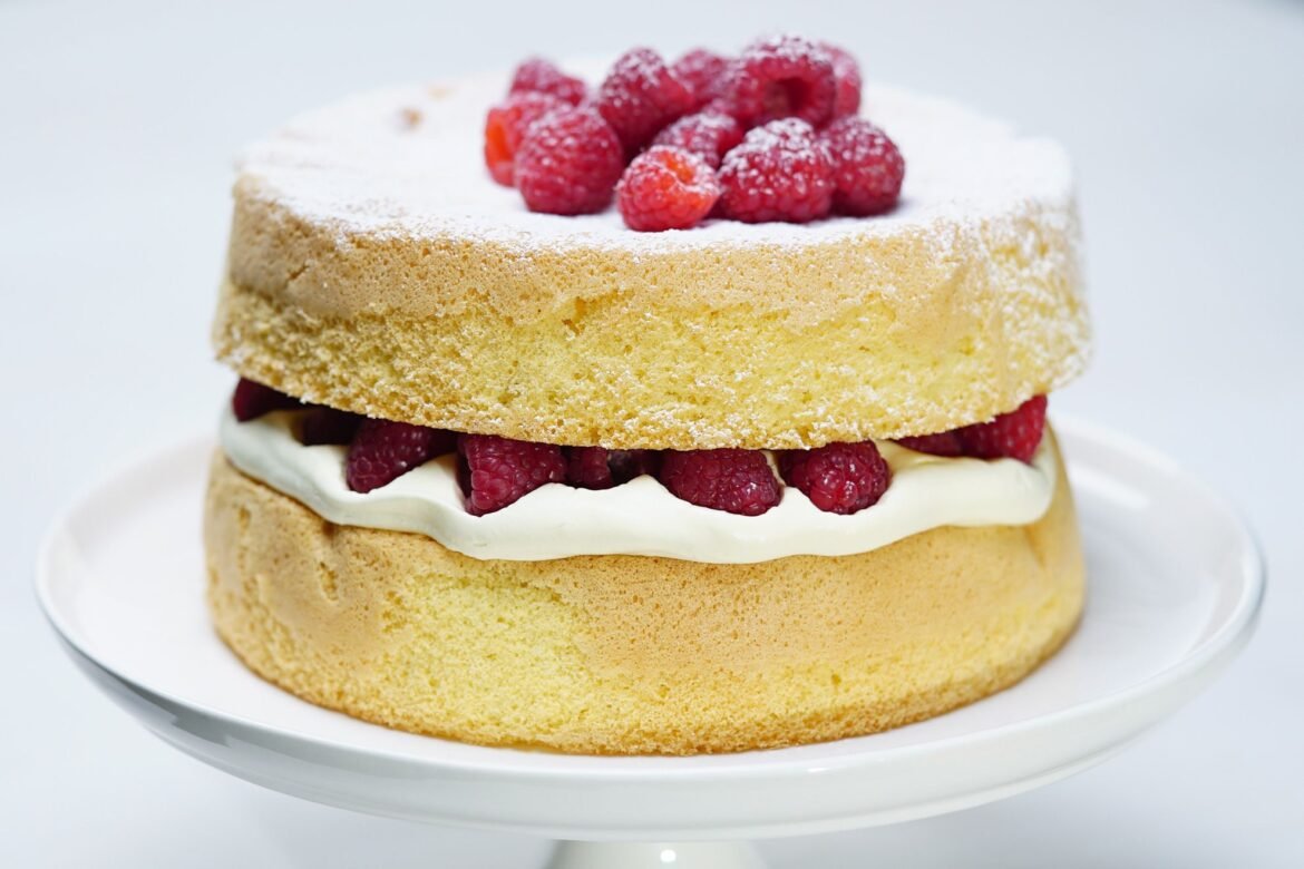Classic Vanilla Sponge Cake