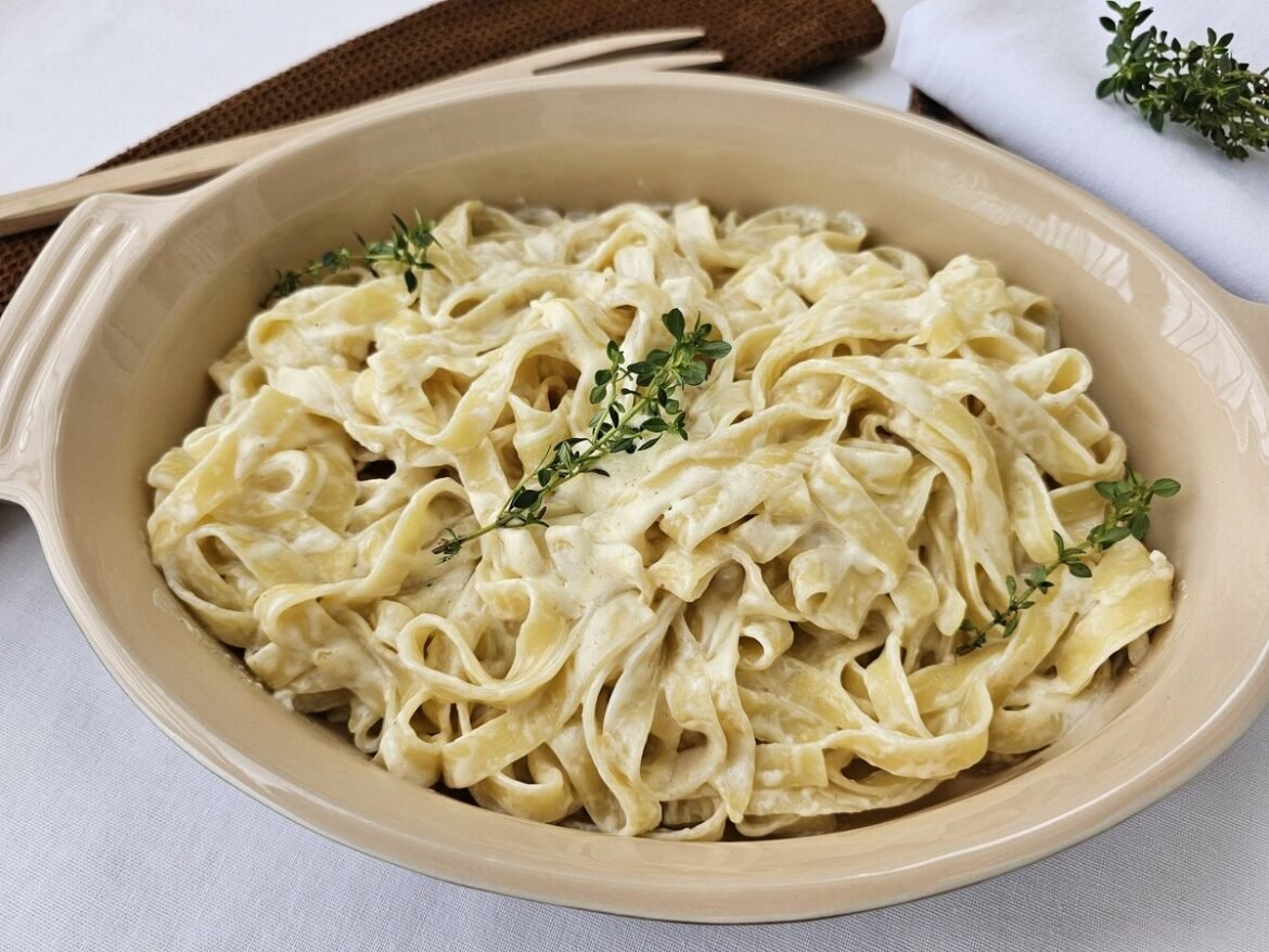 Fettuccine Alfredo